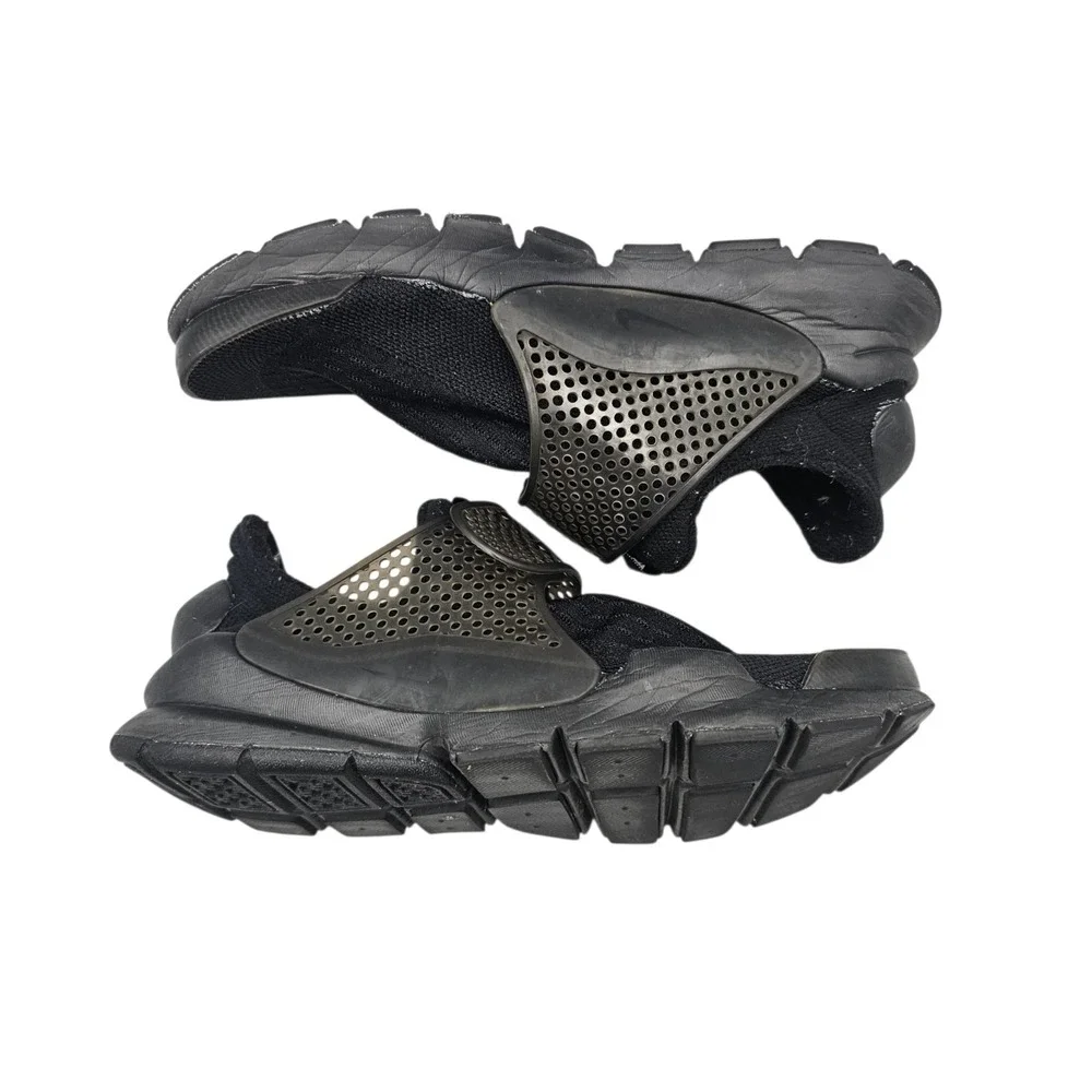 Nike Women's Size 8 US VGC Sock Dart SE Triple Black Sneakers Shoes 862412-004